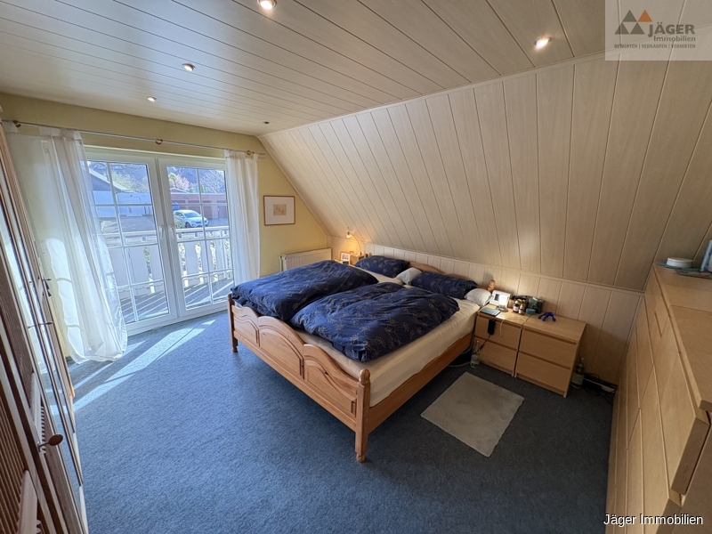 großes Schlafzimmer