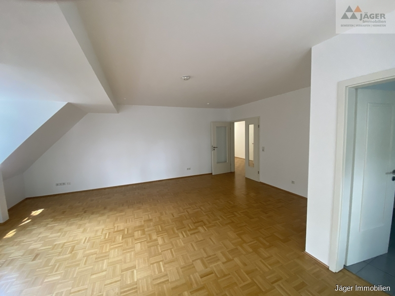 Top-Maisonette Wohnung mit Blick ins Grüne - Photo 1