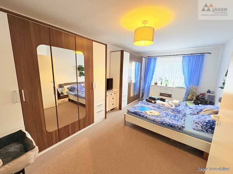 großes Schlafzimmer