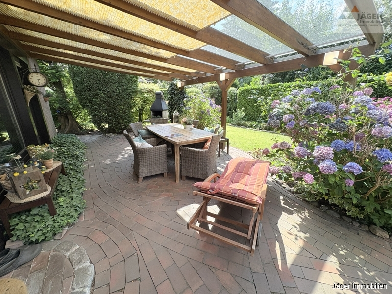 große Terrassenüberdachung